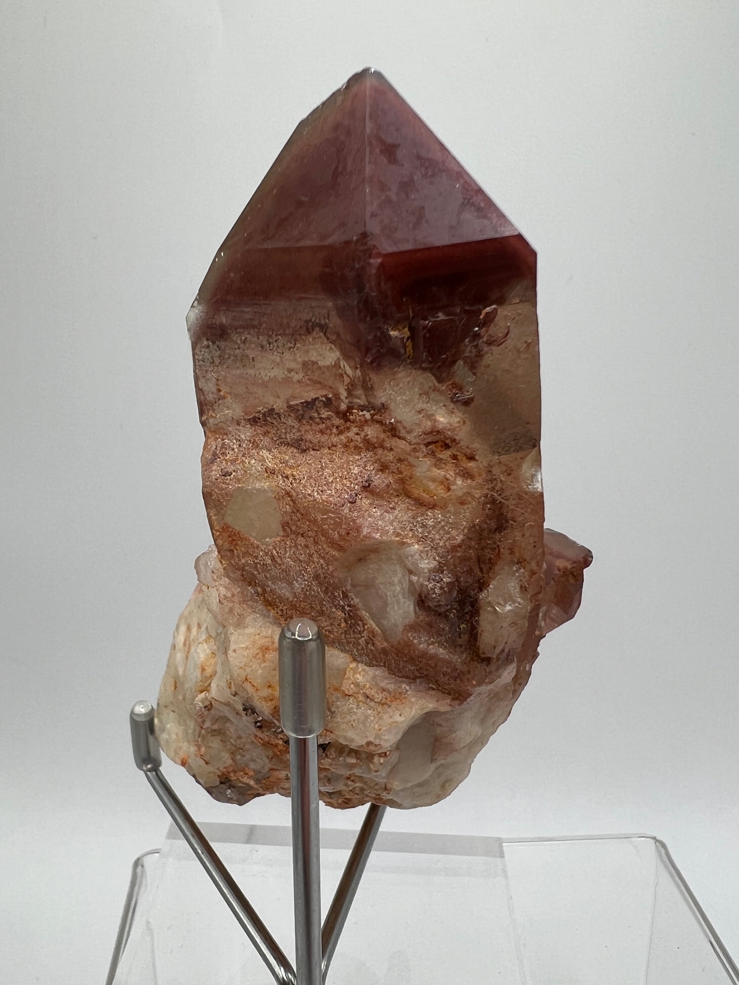 Red Hematoid Quartz. Amazing Quartz Specimen With Rare Phantoms. Gorgeous Quartz From Zimbabwe.