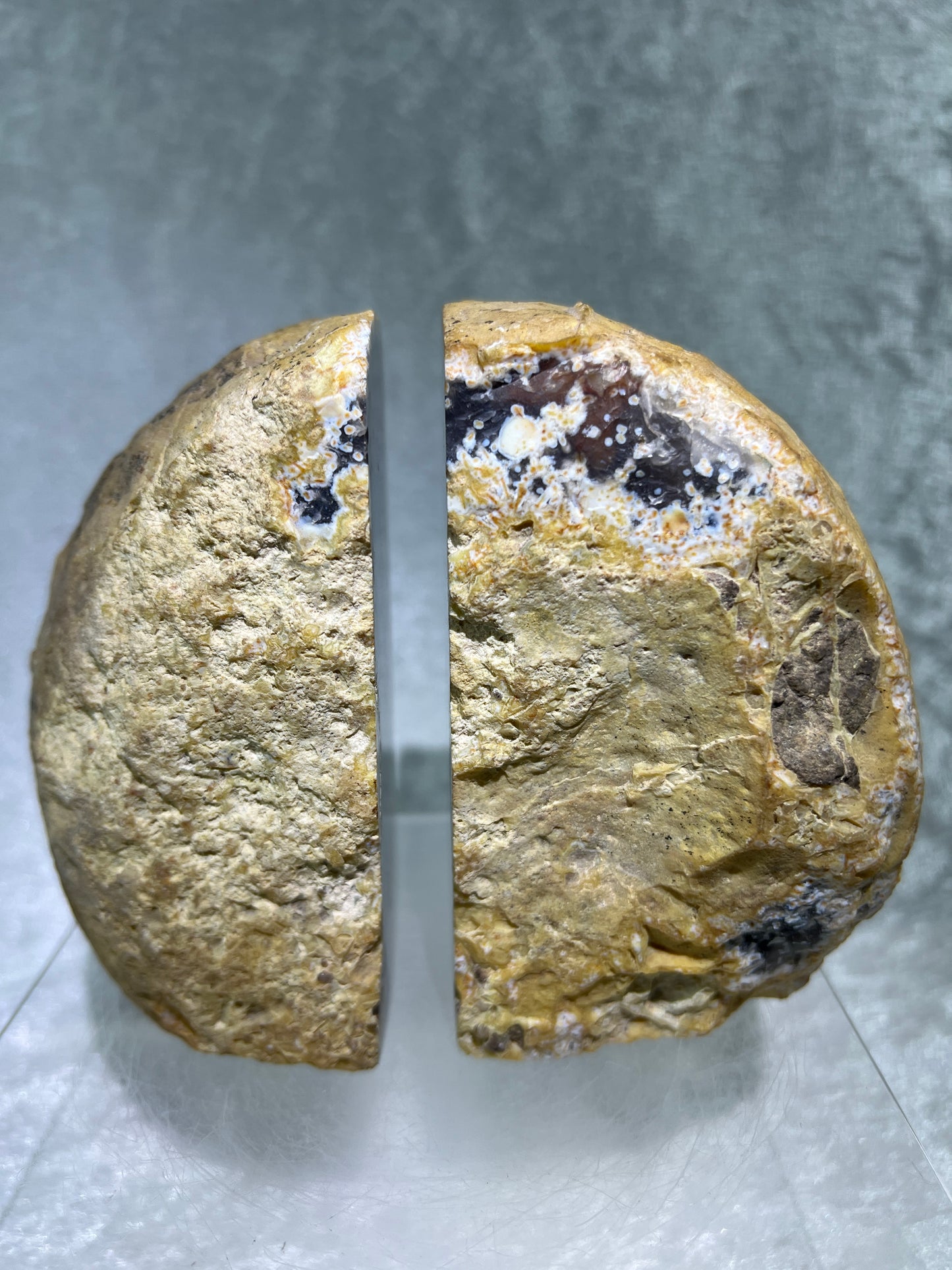 Druzy Agate Book Ends. Stunning Agate From Brazil. Large Cut And Polished Crystal Book Ends.