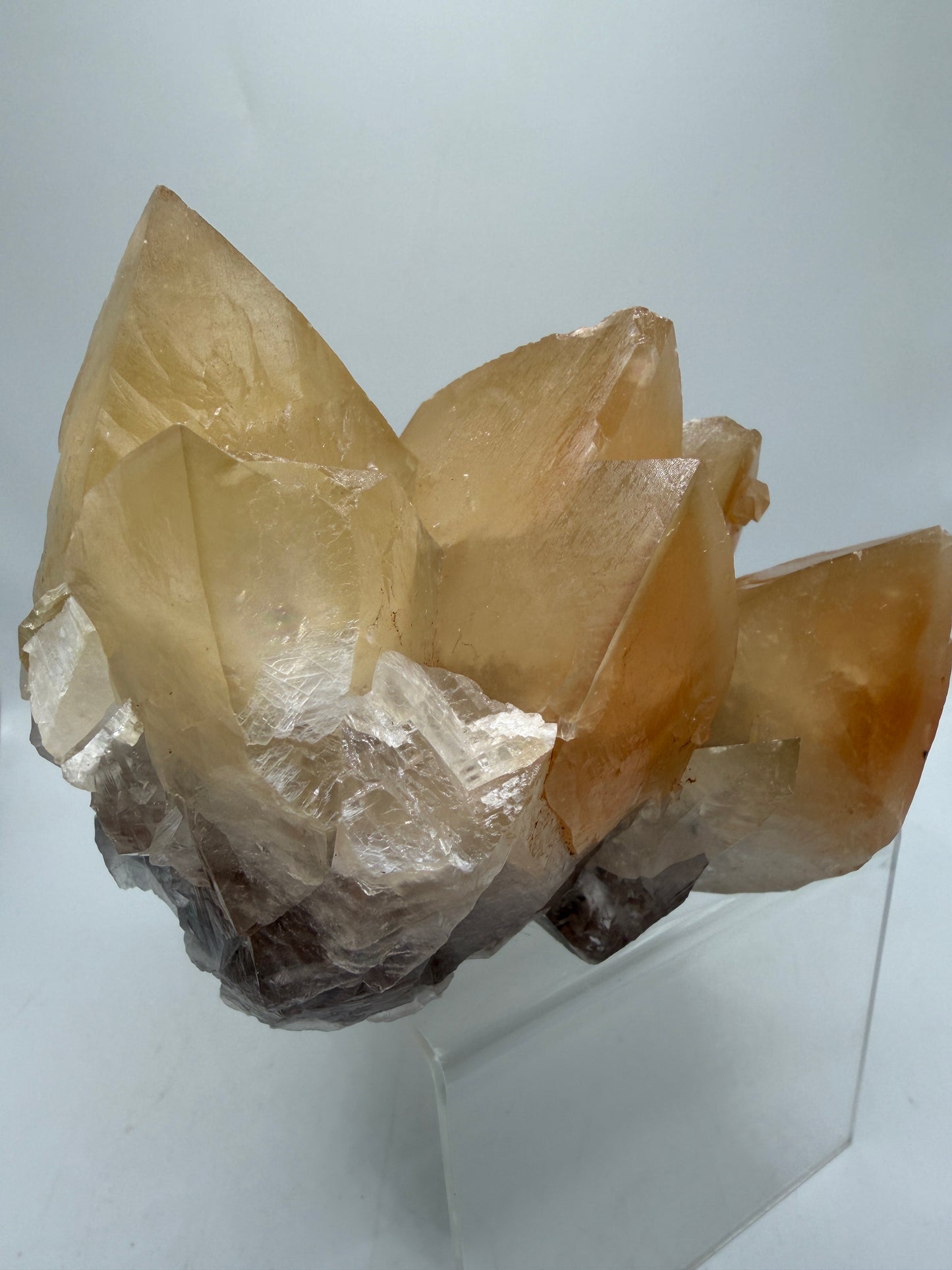 Mariposa Butterfly Calcite Cluster. Large Beautiful Calcite From Mexico. Fantastic High Quality Mineral Specimen
