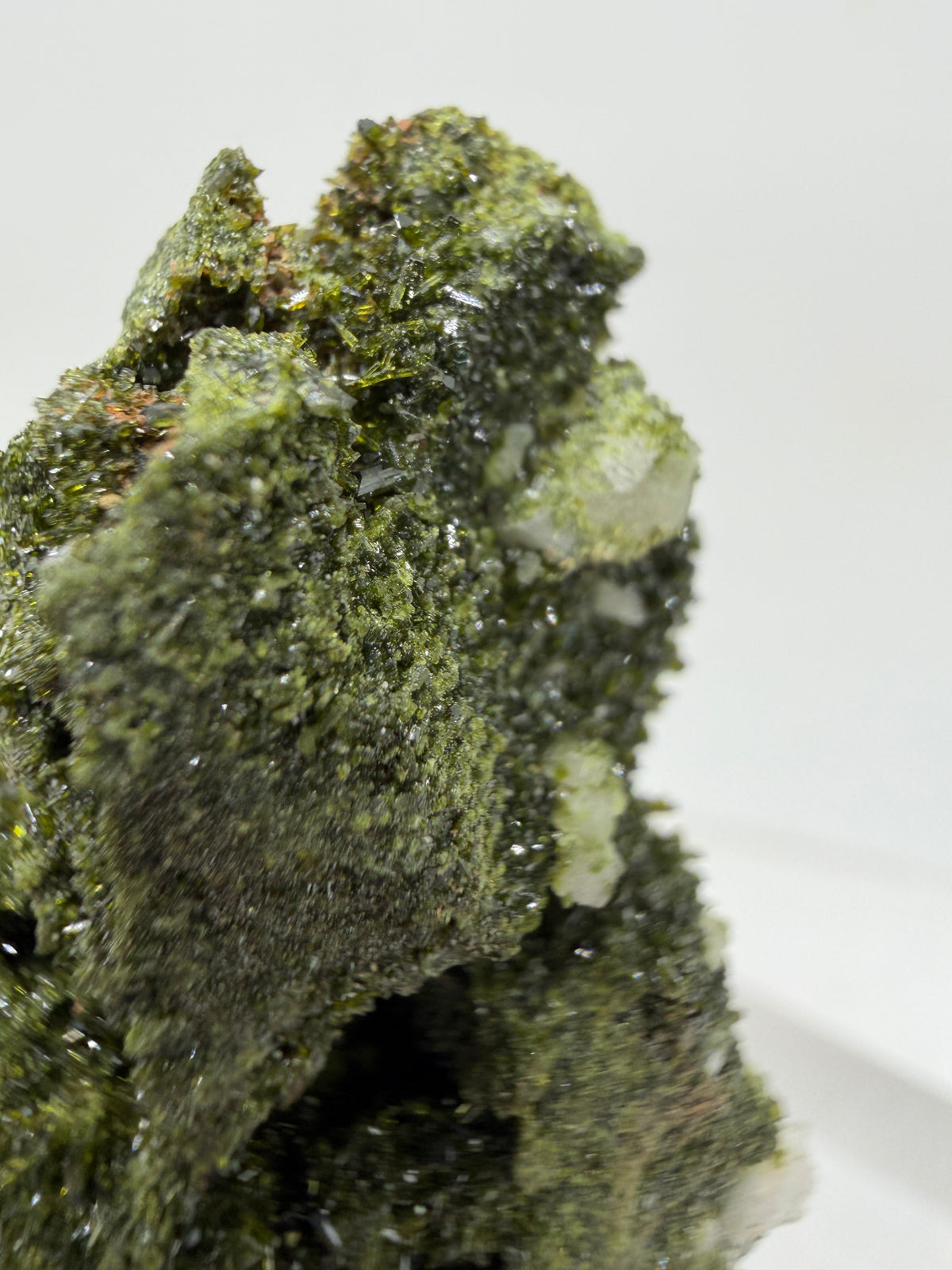 Turkish Epidote And Quartz Specimen. Gorgeous High Quality Forest Epidote. Amazing Flash And Sparkle!