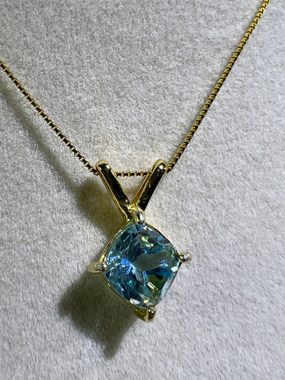Sky Blue Topaz Crystal Pendant. Gorgeous Topaz Gemstone Necklace. S925 Setting And Necklace.