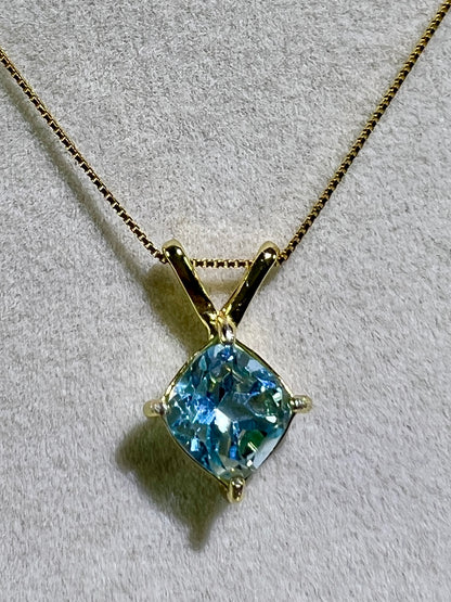 Sky Blue Topaz Crystal Pendant. Gorgeous Topaz Gemstone Necklace. S925 Setting And Necklace.