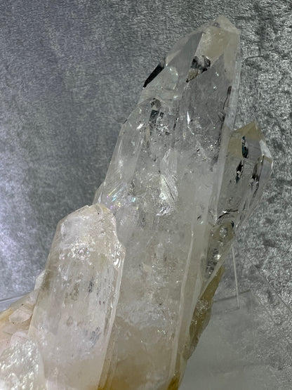 Colombian Lemurian Quartz Specimen. High Quality Quartz Cluster. Amazing Striations, Excellent Clarity, And Gorgeous Rainbows!