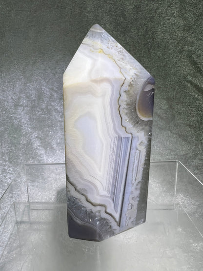Druzy Agate Tower From Brazil. Top Quality Agate With Amazing Banding. Gorgeous Sugar Druzy Agate.