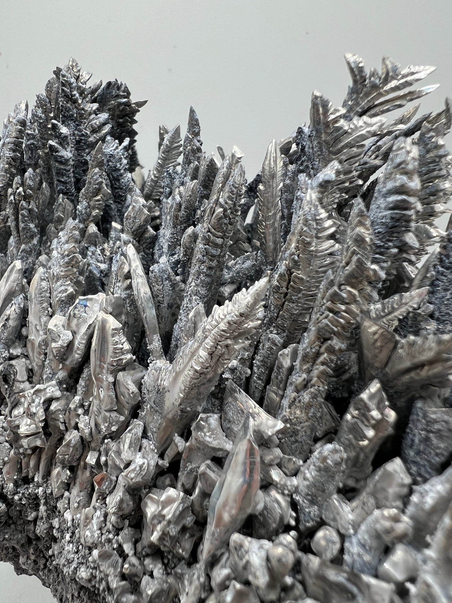 Magnesium Raw Specimen. Very Cool And Unique Cluster. Beautiful Flashy Display Crystal