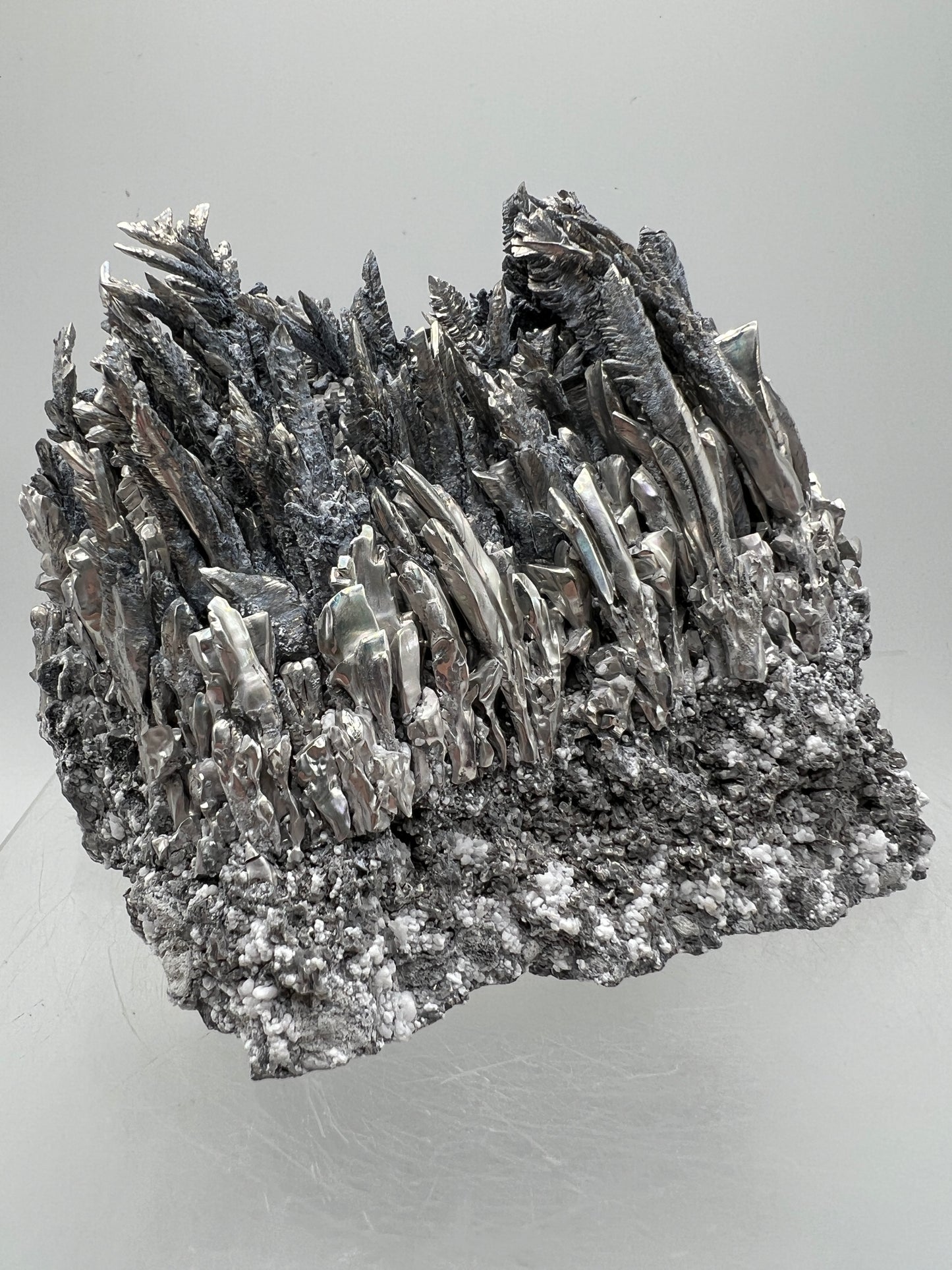 Magnesium Raw Specimen. Very Cool And Unique Cluster. Beautiful Flashy Display Crystal