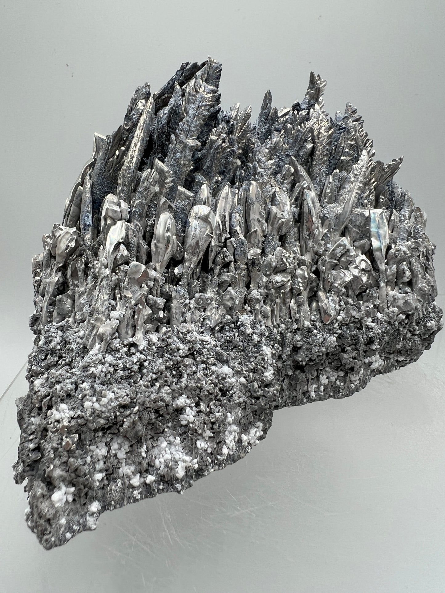 Magnesium Raw Specimen. Very Cool And Unique Cluster. Beautiful Flashy Display Crystal