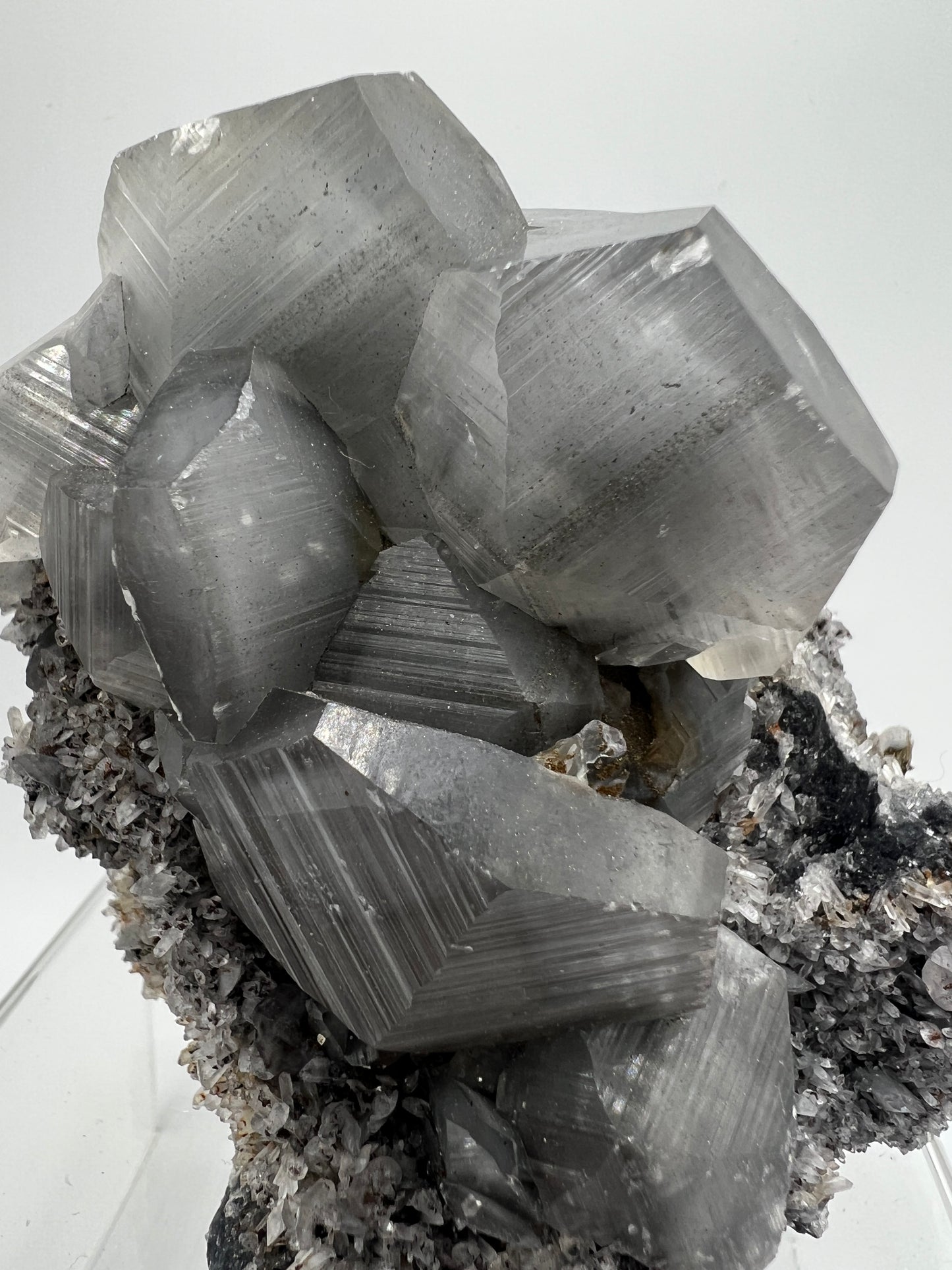 Silver Benz Calcite On Druzy Quartz. Gorgeous UV Reactive Mangano Calcite. Amazing Needle Quartz Matrix.