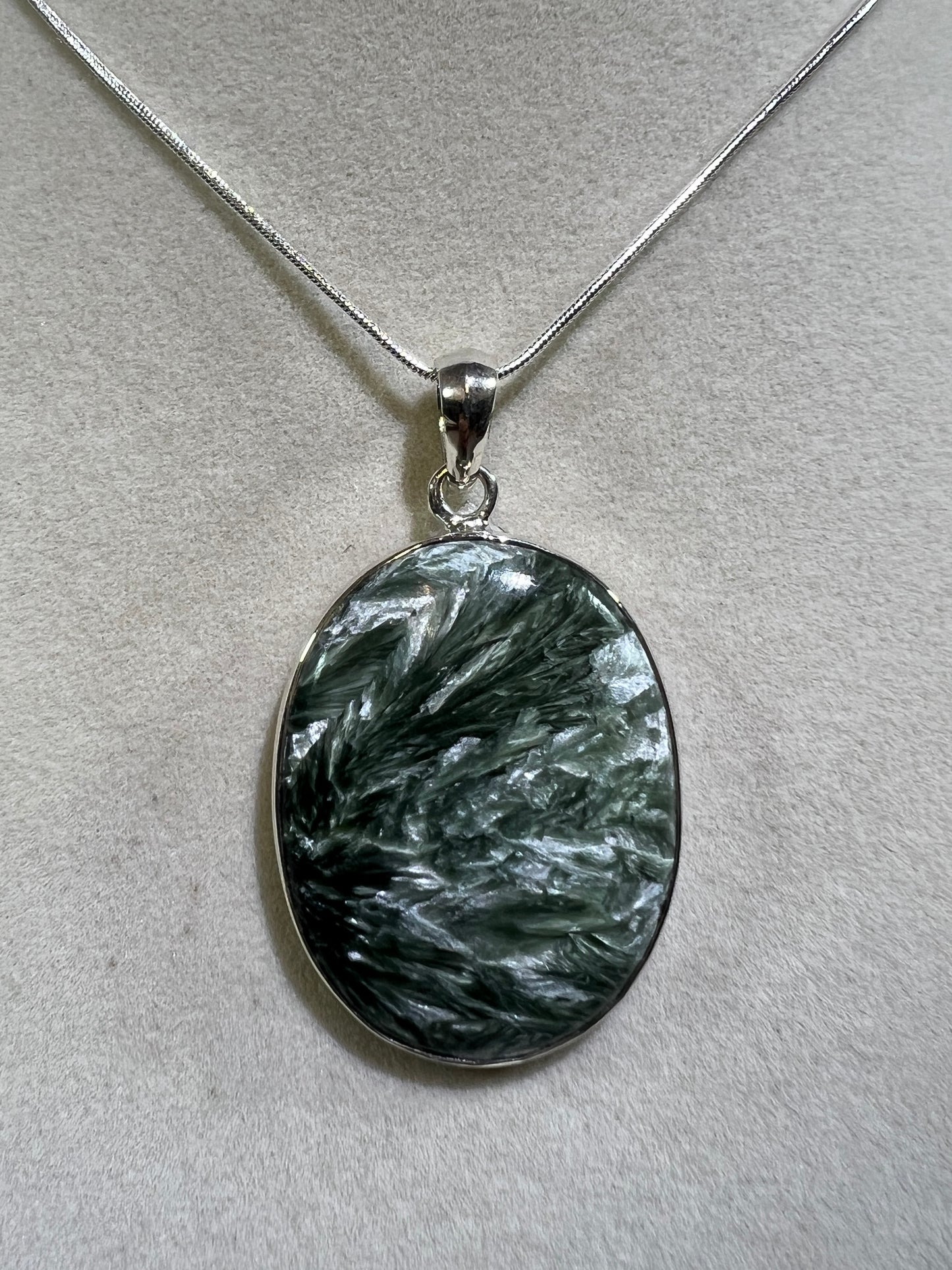 Seraphinite Crystal 925 Silver Pendant. Gorgeous Angel Wing Patterns. High Quality Crystal Jewelry