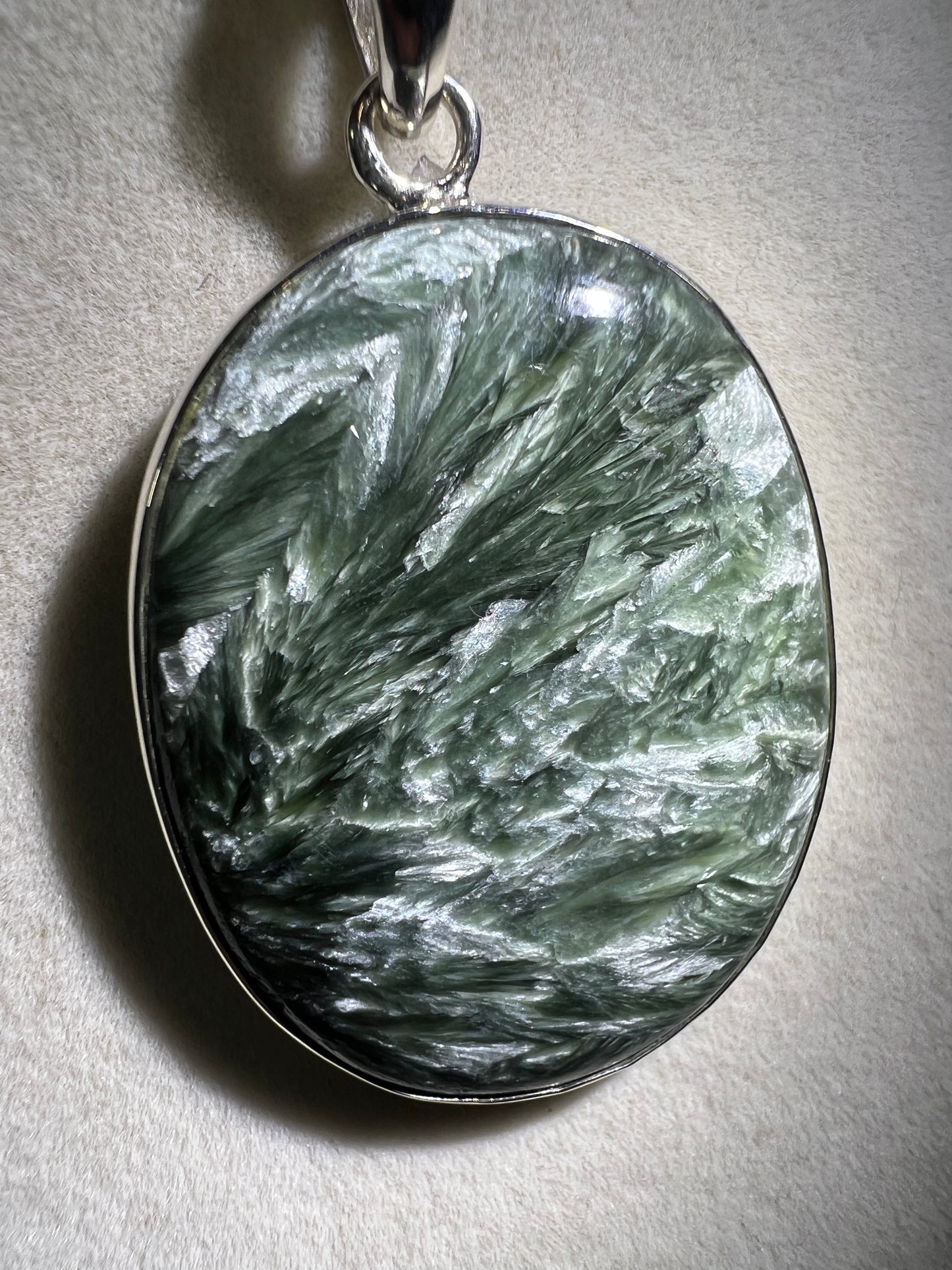 Seraphinite Crystal 925 Silver Pendant. Gorgeous Angel Wing Patterns. High Quality Crystal Jewelry