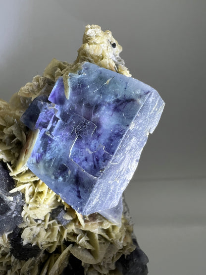 Fluorite, Muscovite, And Druzy Sphalerite Specimen. World Famous Yaogangxian Fluorite Cubes. Beautiful Mixed Mineral Specimen.