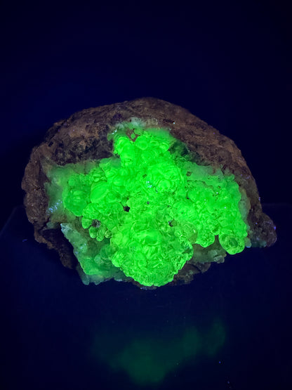 Hyalite Opal Geode. Amazing Rare Large Specimen From Mexico. Stunning Bright Green UV Reaction.