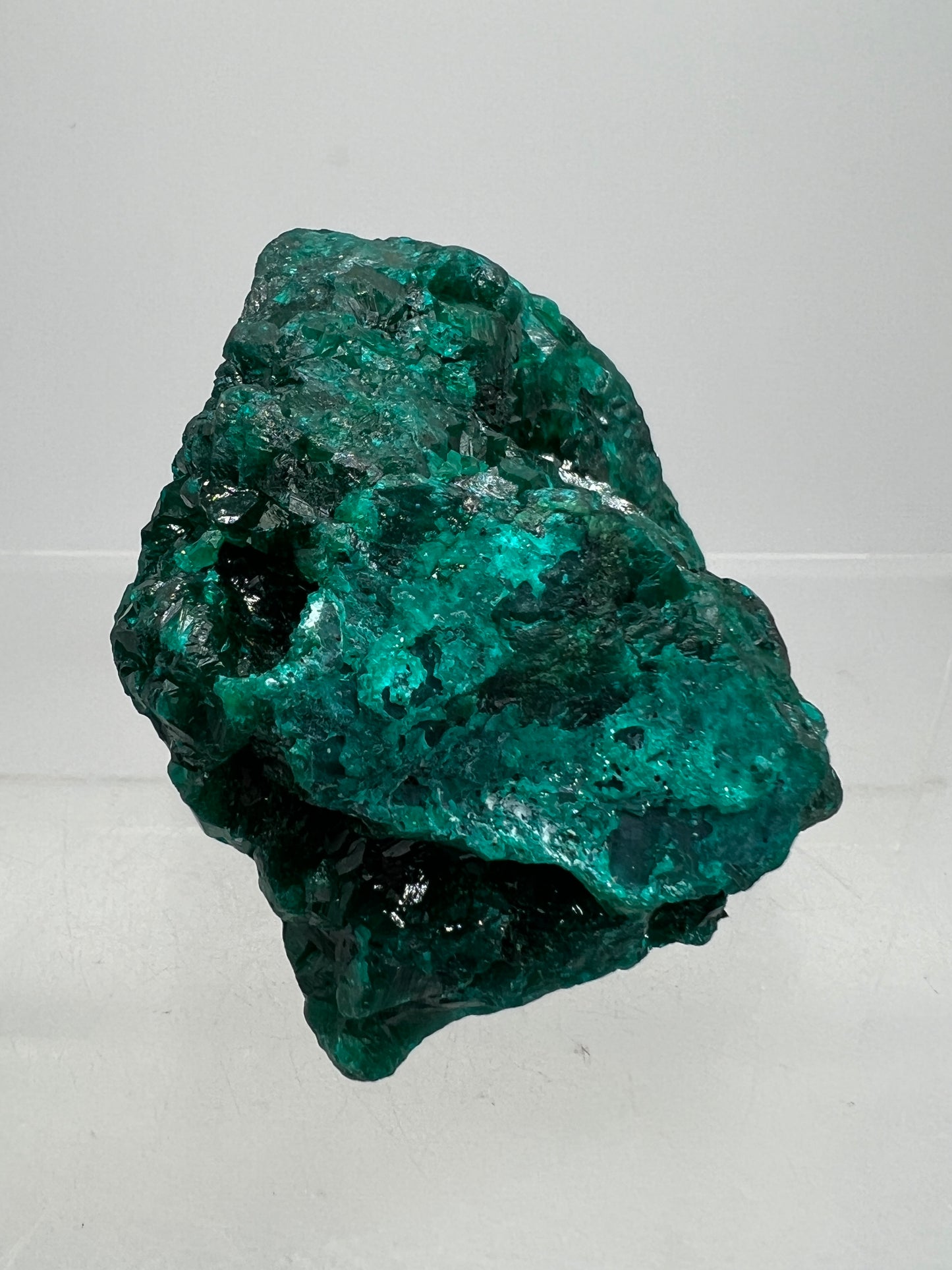 Dioptase Crystal Specimen. High Quality Flashy Mineral From The Congo. Gorgeous Colors And Cubes.