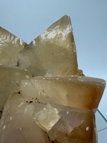 Mariposa Butterfly Calcite Cluster. Large Beautiful Calcite From Mexico. Fantastic High Quality Mineral Specimen