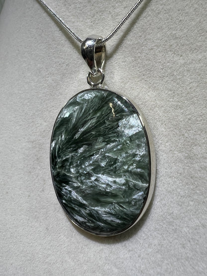 Seraphinite Crystal 925 Silver Pendant. Gorgeous Angel Wing Patterns. High Quality Crystal Jewelry