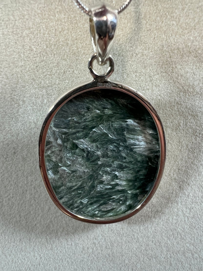 Seraphinite Crystal 925 Silver Pendant. Gorgeous Angel Wing Patterns. High Quality Crystal Jewelry