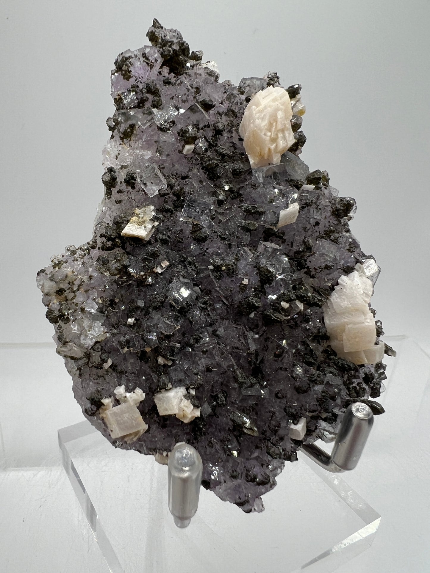 Fluorite And Calcite Specimen. World Famous Yaogangxian Fluorite Cubes. High Quality Mixed Mineral Display Specimen.