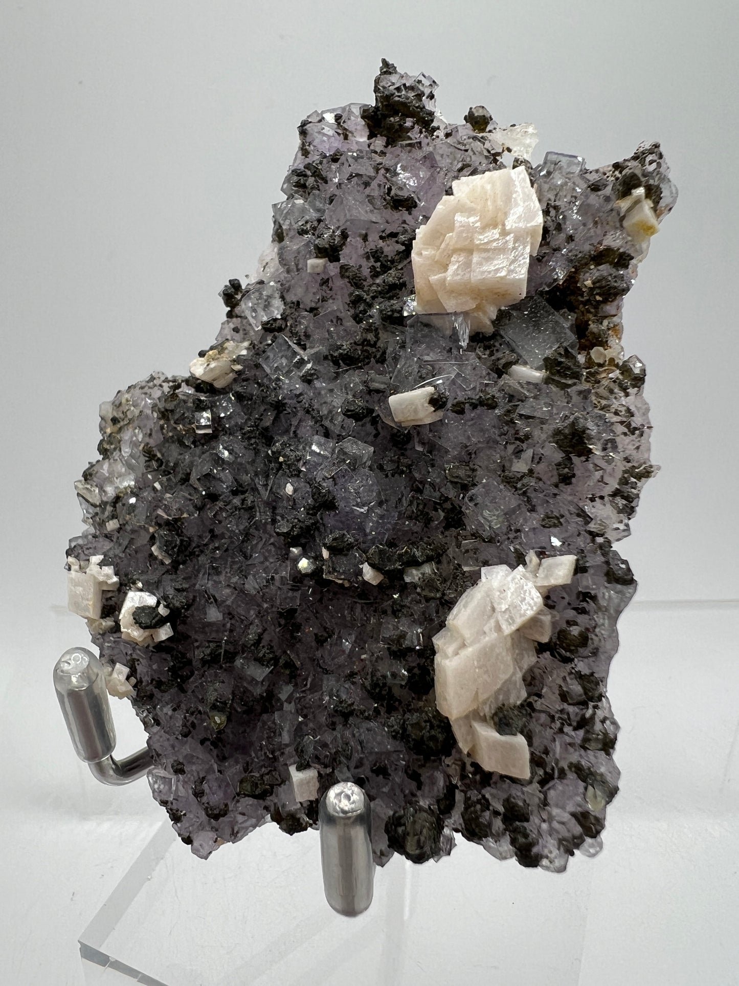 Fluorite And Calcite Specimen. World Famous Yaogangxian Fluorite Cubes. High Quality Mixed Mineral Display Specimen.