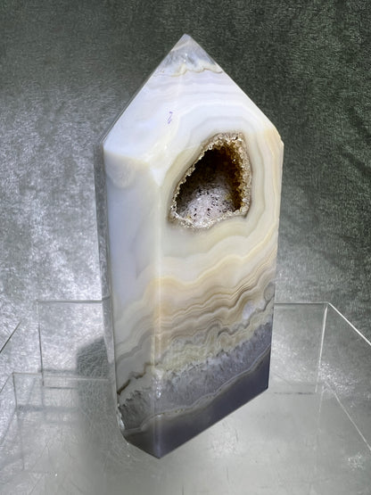Druzy Agate Tower From Brazil. Top Quality Agate With Amazing Banding. Gorgeous Sugar Druzy Agate.