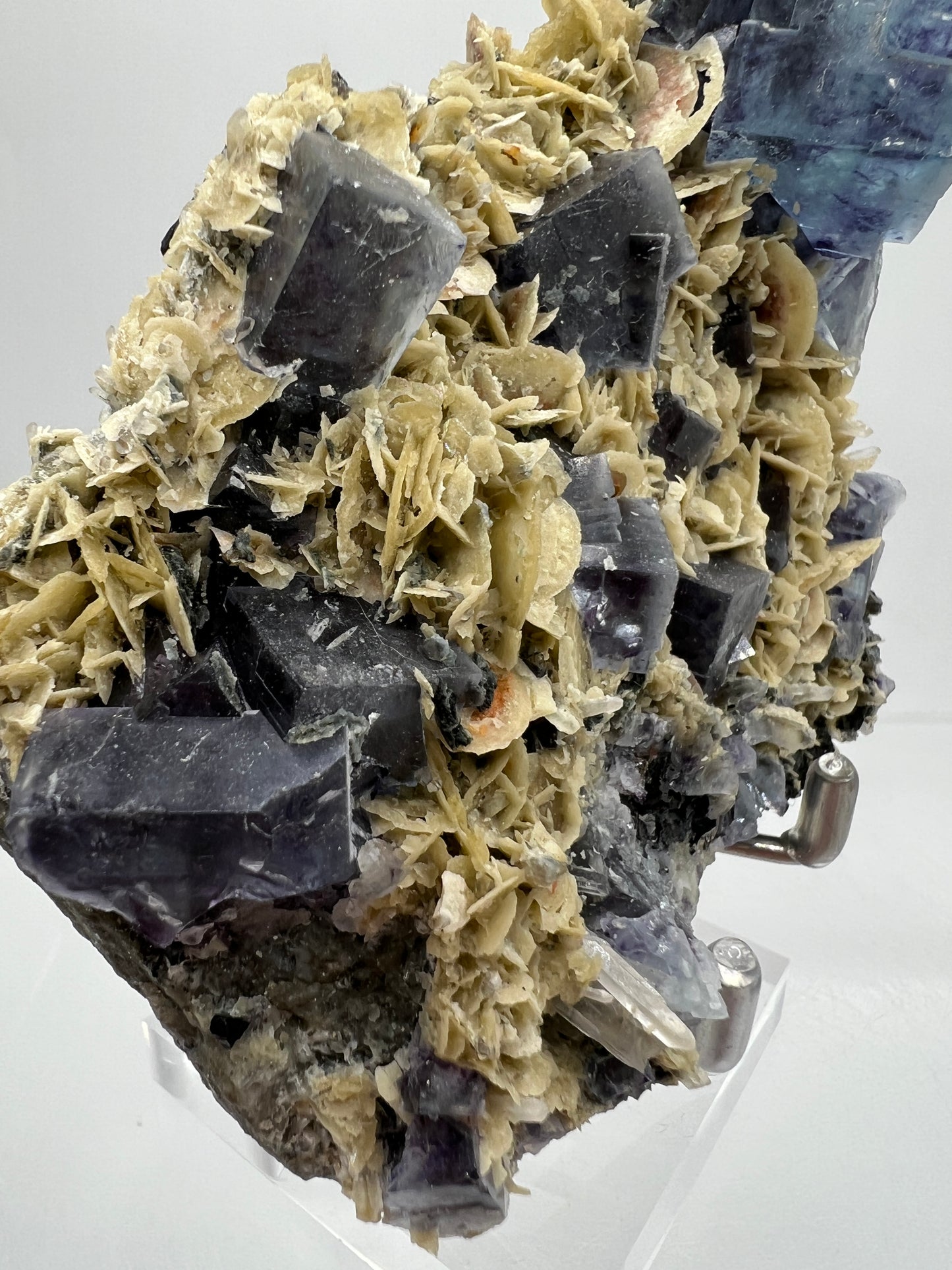 Fluorite, Muscovite, And Druzy Sphalerite Specimen. World Famous Yaogangxian Fluorite Cubes. Beautiful Mixed Mineral Specimen.