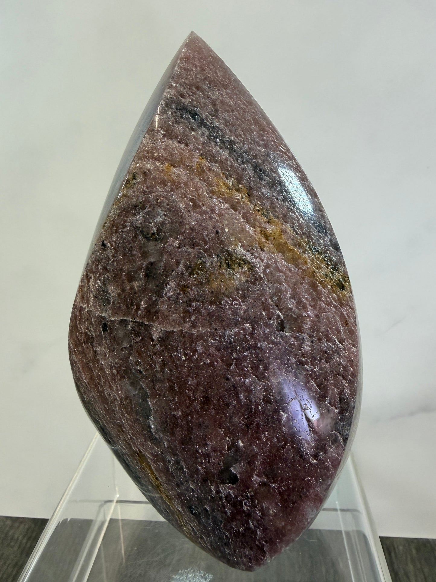 Strawberry Quartz Flame. High Quality Rare Quartz From Brazil. Gorgeous Mica Flash.