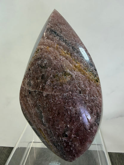 Strawberry Quartz Flame. High Quality Rare Quartz From Brazil. Gorgeous Mica Flash.