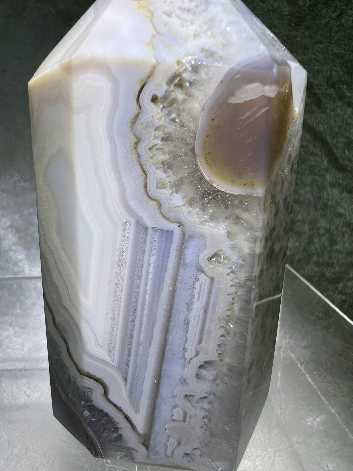 Druzy Agate Tower From Brazil. Top Quality Agate With Amazing Banding. Gorgeous Sugar Druzy Agate.