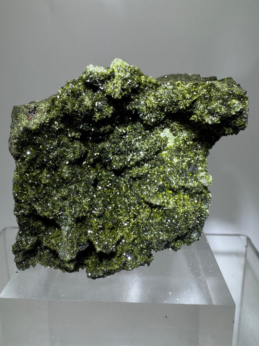 Turkish Epidote And Quartz Specimen. Gorgeous High Quality Forest Epidote. Amazing Flash And Sparkle!