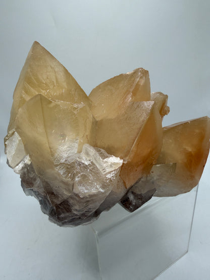 Mariposa Butterfly Calcite Cluster. Large Beautiful Calcite From Mexico. Fantastic High Quality Mineral Specimen
