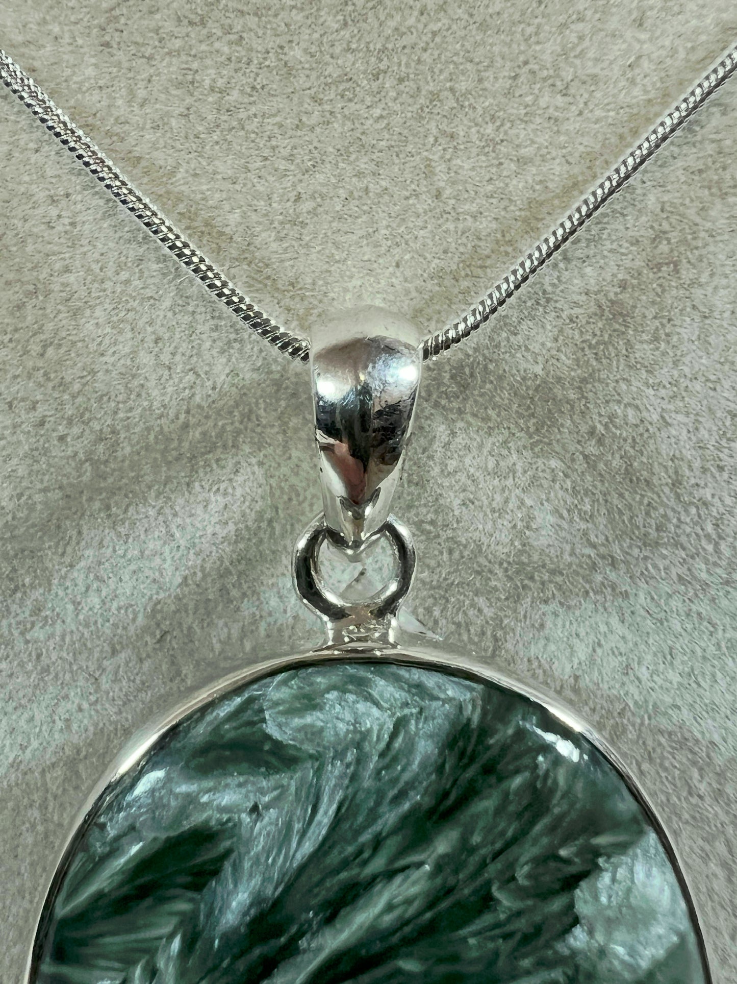 Seraphinite Crystal 925 Silver Pendant. Gorgeous Angel Wing Patterns. High Quality Crystal Jewelry