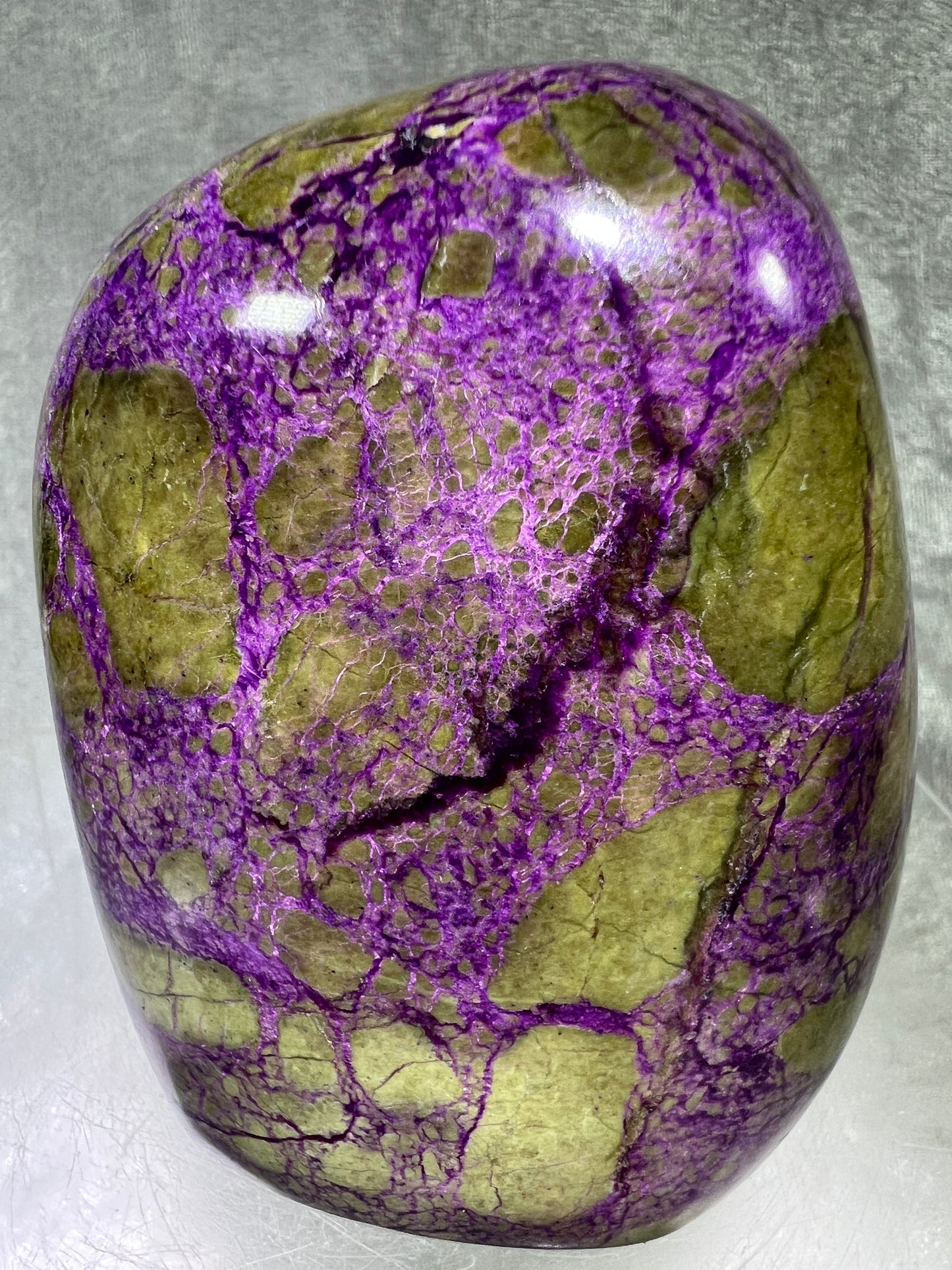 Stichtite In Serpentine Polished Freeform. Gorgeous High Quality Display Crystal. Amazing Atlantisite Freeform.