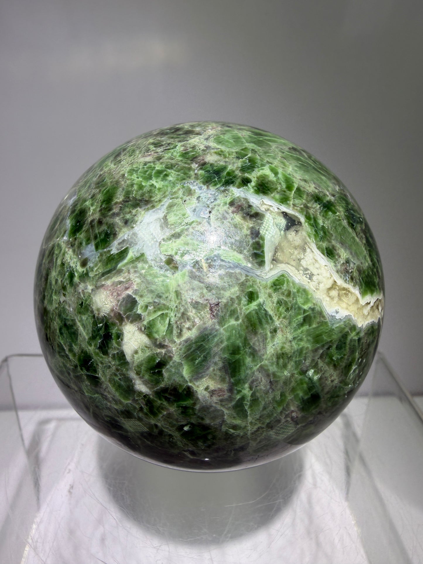 Diopside Crystal Sphere. 68mm. Very Rare And Unique Display Sphere. Lots Of Beautiful Flash
