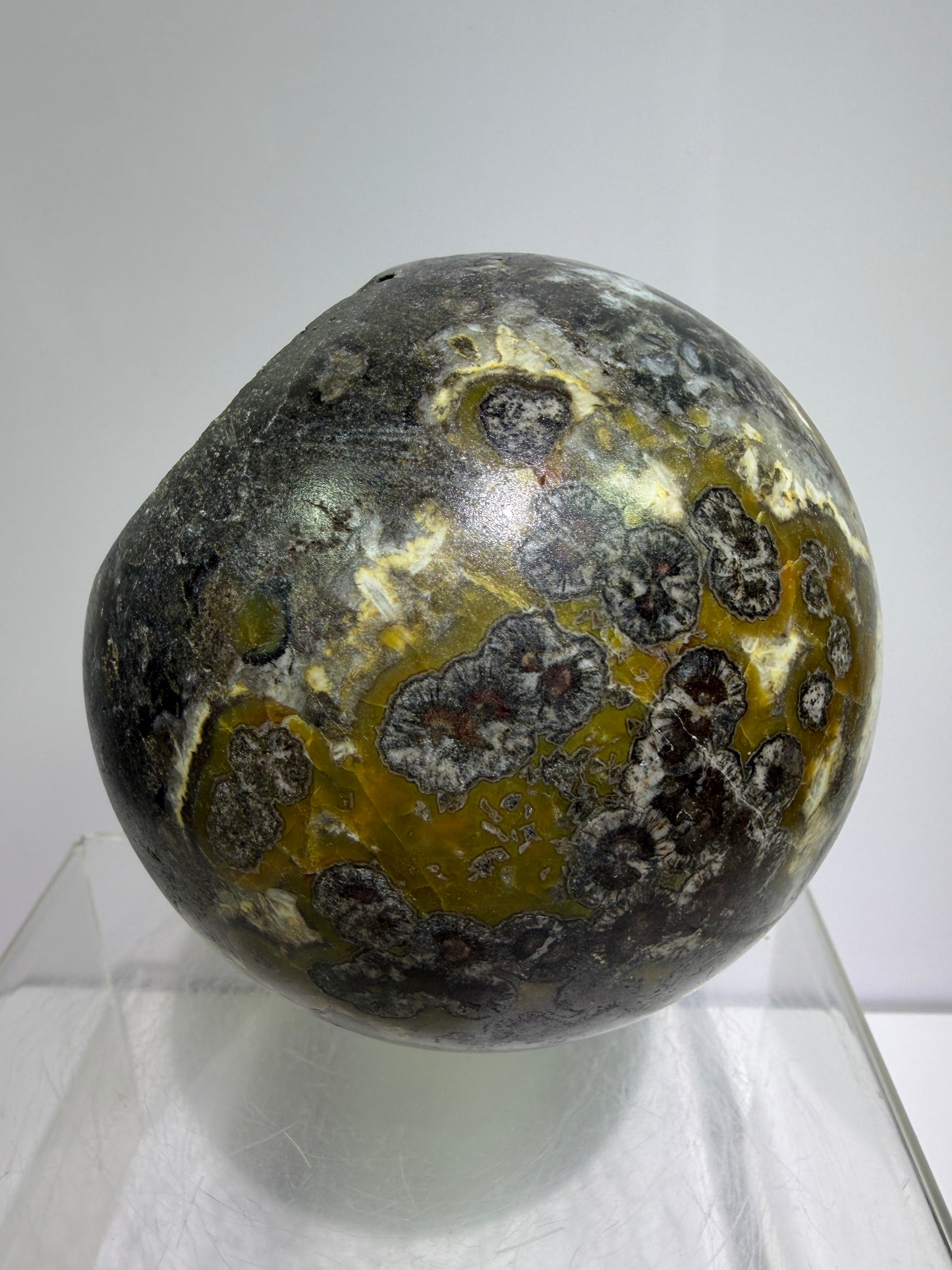 Warring States Agate Sphere. 88mm. Stunning Stalactite Druzy. Very Rare And Unique Display Sphere