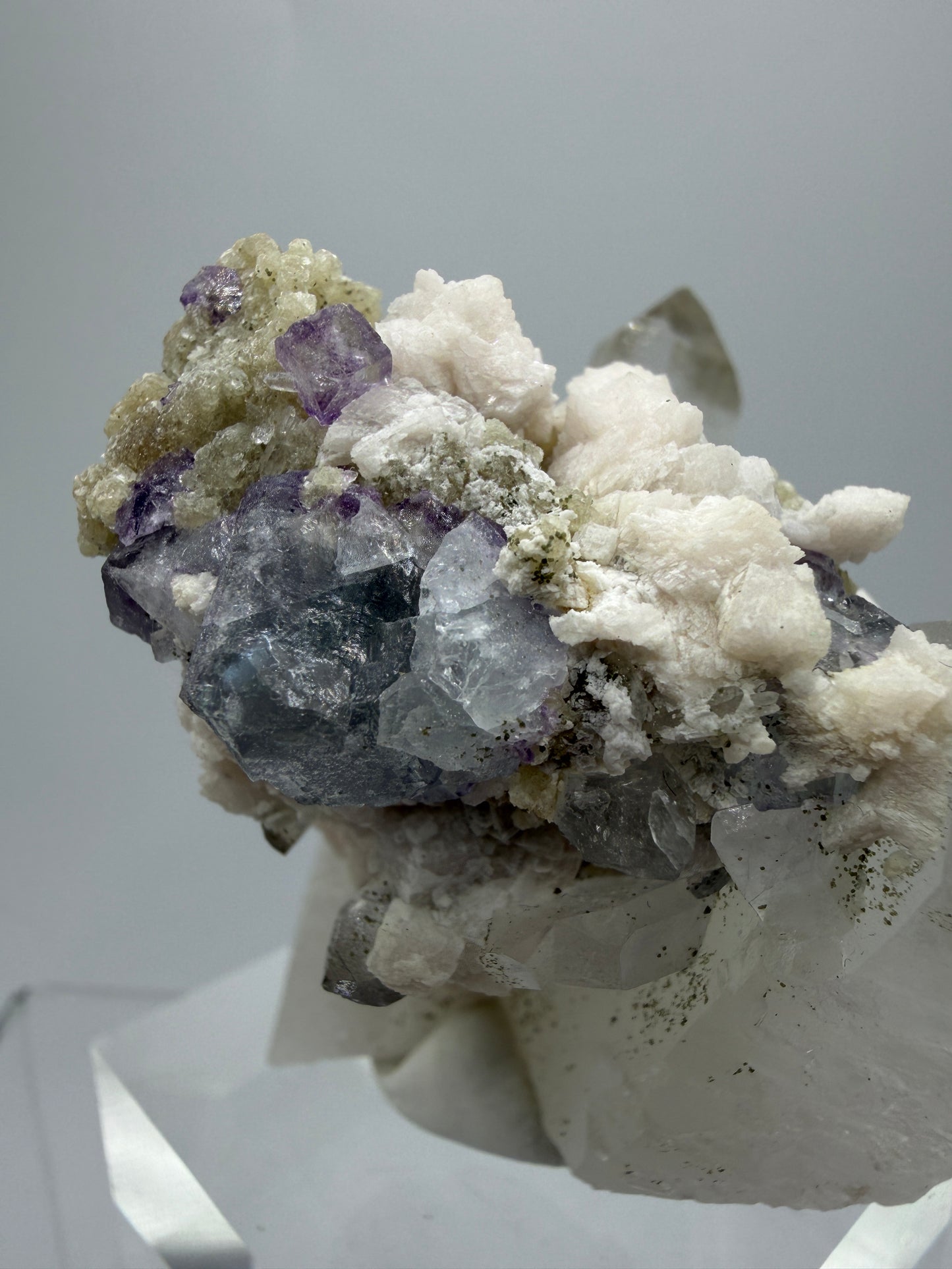 Clear Quartz And Fluorite Display Specimen. World Famous Yaogangxian Cluster. Beautiful Porcelain Fluorite Cubes. High Quality Mineral Specimen.