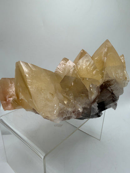 Mariposa Butterfly Calcite Cluster. Large Beautiful Calcite From Mexico. Fantastic High Quality Mineral Specimen