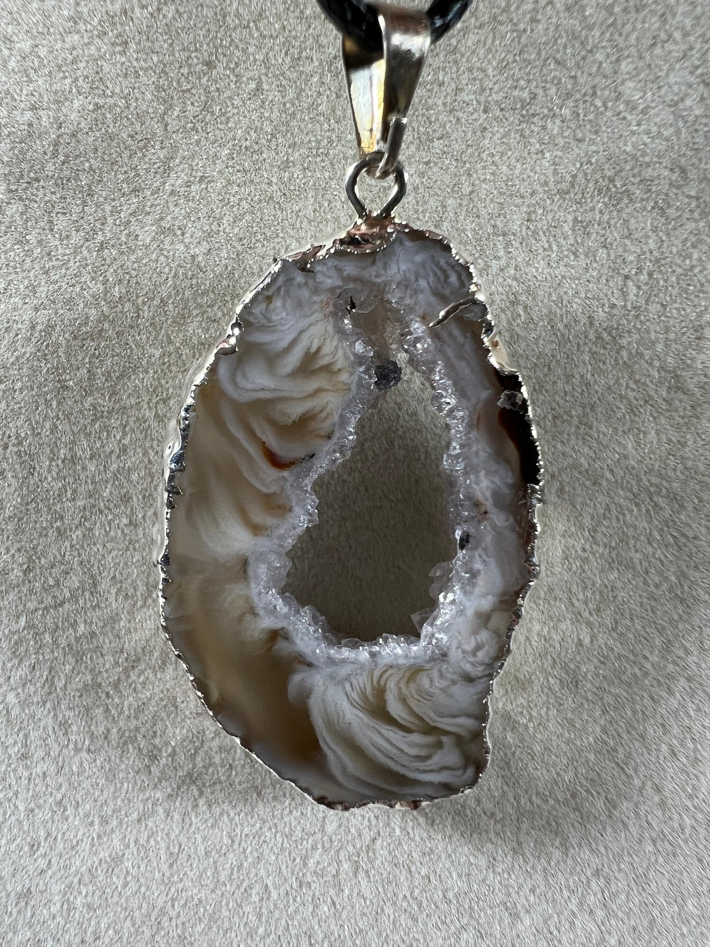 Druzy Agate Slice Pendant. Amazing Colors With Stunning Druzy. Gorgeous Crystal Pendant.