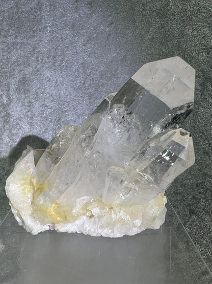 Colombian Lemurian Quartz Specimen. High Quality Quartz Cluster. Amazing Striations, Excellent Clarity, And Gorgeous Rainbows!