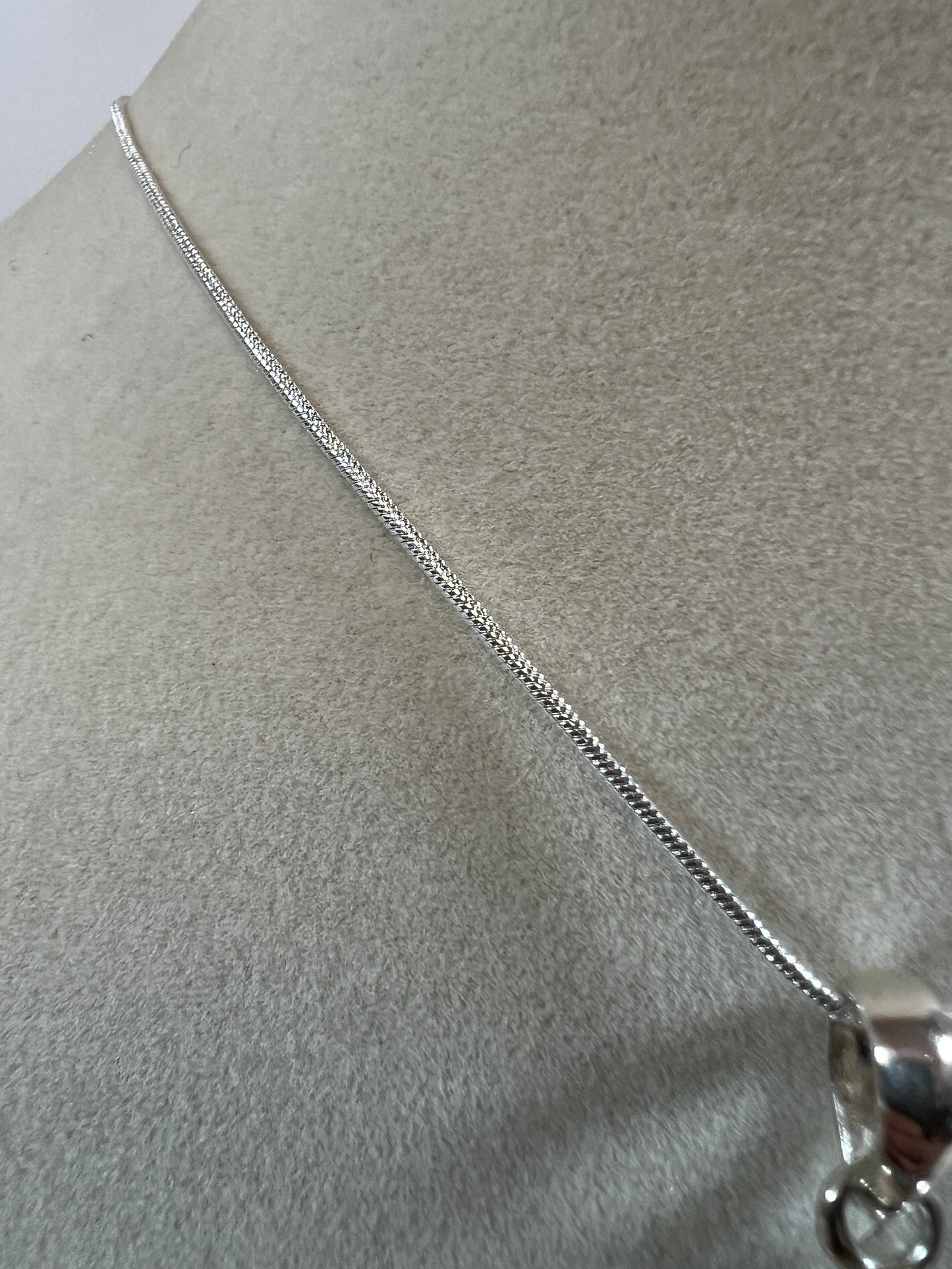 Seraphinite Crystal 925 Silver Pendant. Gorgeous Angel Wing Patterns. High Quality Crystal Jewelry