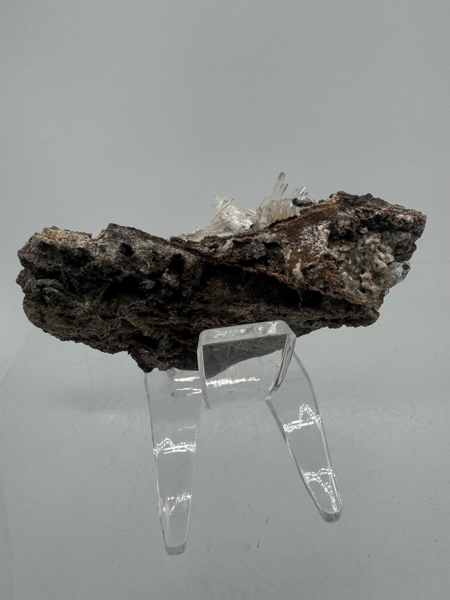 Hemimorphite And Hematite Mineral Specimen. Stunning Clear Crystal Flowers. Gorgeous Contrast In Color.