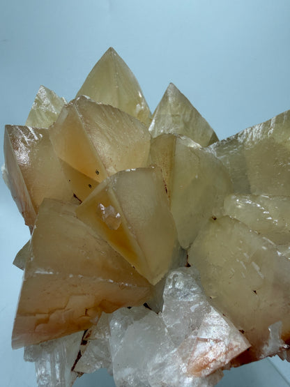 Mariposa Butterfly Calcite Cluster. Large Beautiful Calcite From Mexico. Fantastic High Quality Mineral Specimen