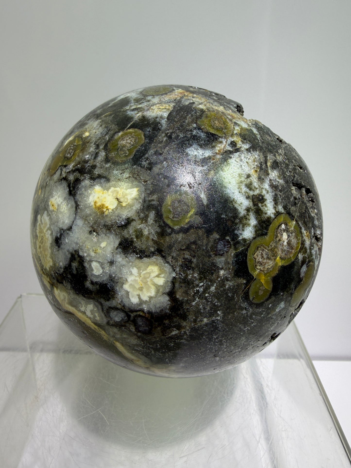 Warring States Agate Sphere. 88mm. Stunning Stalactite Druzy. Very Rare And Unique Display Sphere