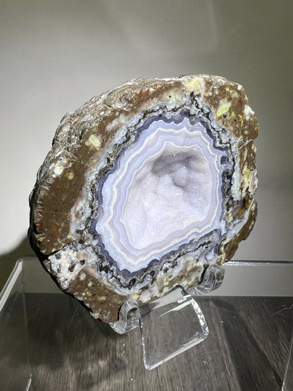 Trancas Geode Specimen From Mexico. A Beautiful Half Geode With Stunning Sugar Druzy. Gorgeous Shortwave UV Reaction!