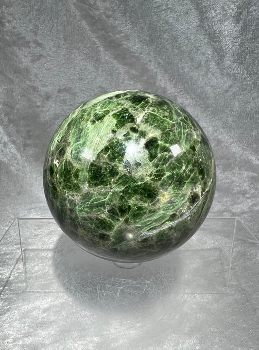 Amazing Large Diopside Crystal Sphere. 77mm. Very Rare And High Quality Sphere. Loaded With Tons Of Flash!