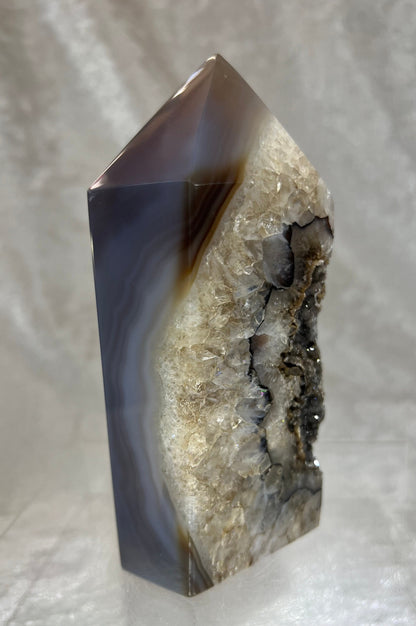 Large Druzy Agate Tower. 1.8 lbs. Incredible One Of A Kind Druzy With Amazing Flash! Stunning Brazilian Druzy Agate