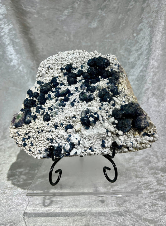 XL Blueberry Fluorite Specimen. 2.6 lbs. Stunning Fluorite And White Quartz Display Slab. Very Nice Quality Crystal.