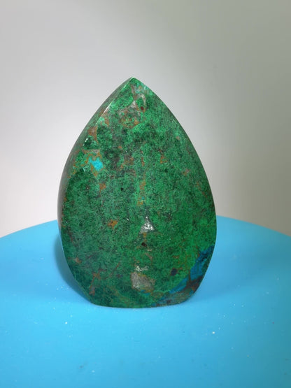 Chrysocolla And Malachite Flame From Peru. Stunning Display Crystal. High Quality Flame With Gorgeous Colors.