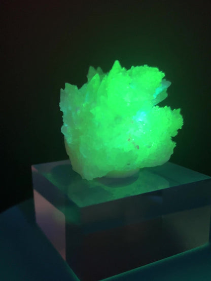 White Aragonite Crystal Specimen. Gorgeous UV Reactive Cave Calcite From Mexico.